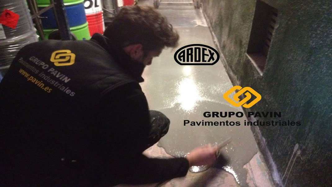 aplicación de morteros autonivelantes para suelos y pavimentos industriales de resinas en Barcelona