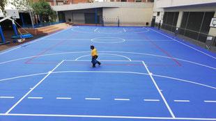 Suelos y pavimentos industriales deportivos con resinas continuos en Barcelona